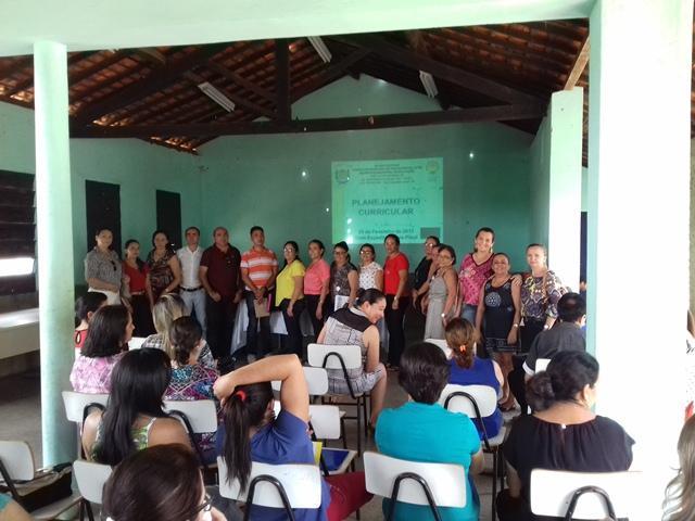Secretaria de Educação realiza planejamento Curricular em DEL - Imagem 12
