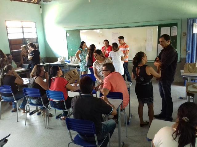 Secretaria de Educação realiza planejamento Curricular em DEL - Imagem 38