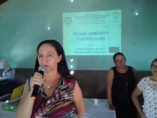 Secretaria de Educação realiza planejamento Curricular em DEL - Imagem 16