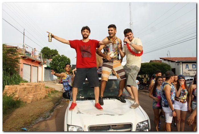 Desfile dos blocos em Inhuma fascinam por onde passam   - Imagem 10