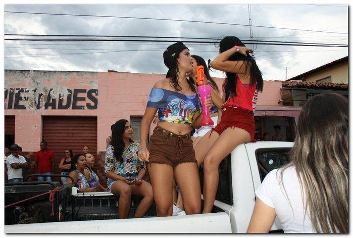 Desfile dos blocos em Inhuma fascinam por onde passam   - Imagem 58