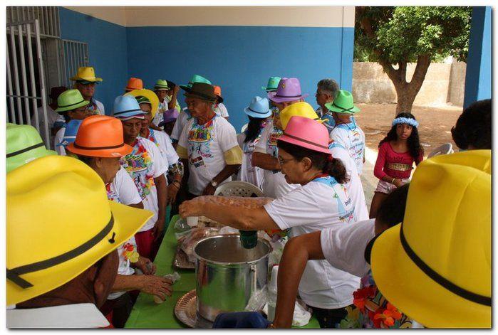 SEMTAC realiza o Carnaval do Idoso-edição 2017 - Imagem 71