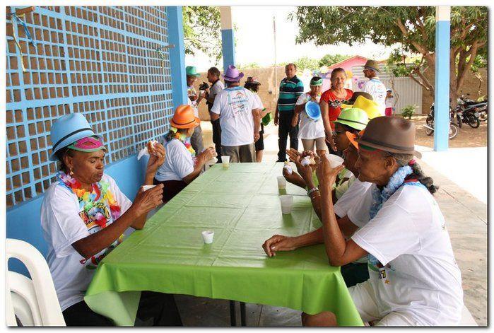 SEMTAC realiza o Carnaval do Idoso-edição 2017 - Imagem 73