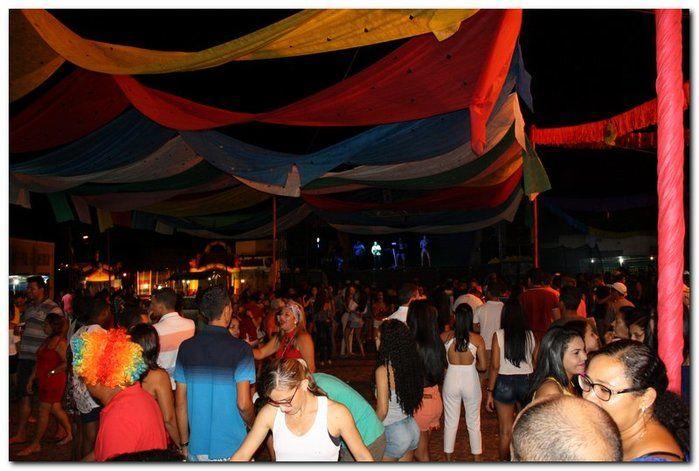 Carnaval de Inhuma atrai muitos foliões  - Imagem 2