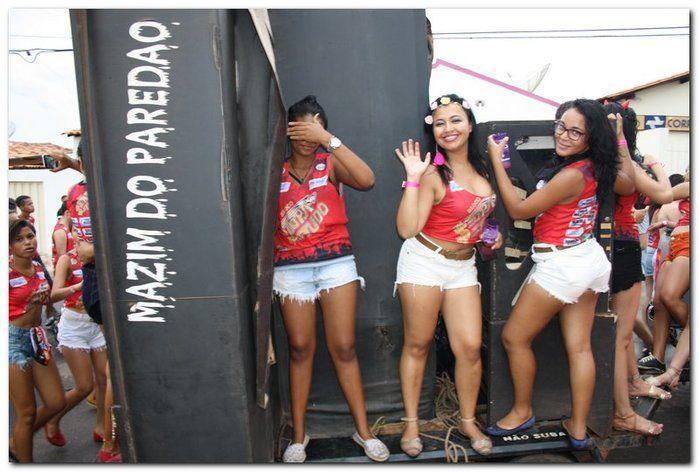 Desfile dos blocos em Inhuma fascinam por onde passam   - Imagem 34