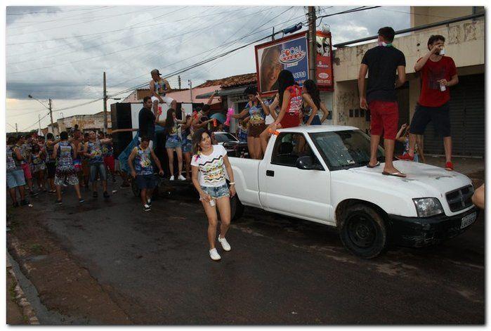 Desfile dos blocos em Inhuma fascinam por onde passam   - Imagem 63