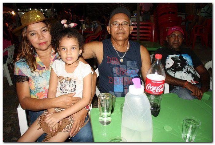 Carnaval de Inhuma atrai muitos foliões  - Imagem 19