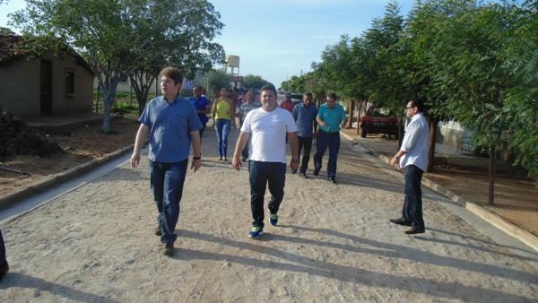 Deputados Rodrigo Martins e  Rubem Martins visitam Santo Inácio - Imagem 7