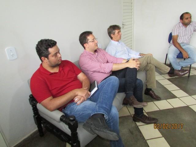 Prefeitos se reúnem para tratar sobre Aterros Sanitário. - Imagem 12