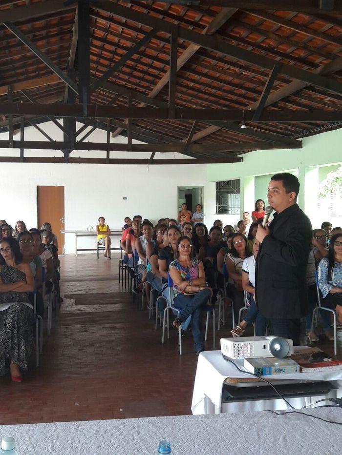 Secretaria Municipal de Educação realiza semana pedagógica - Imagem 1