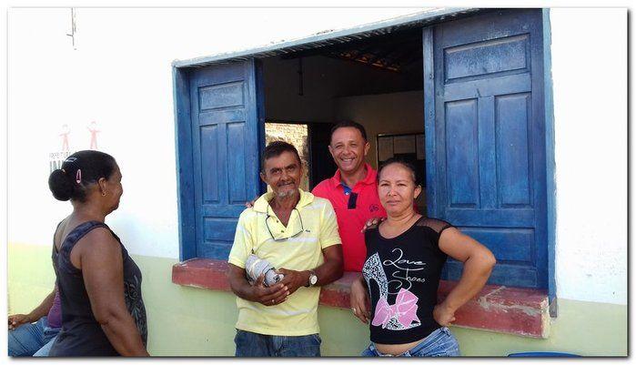 Prefeito Silva Júnior e Sec. Erivan Almondes distribui sementes - Imagem 8