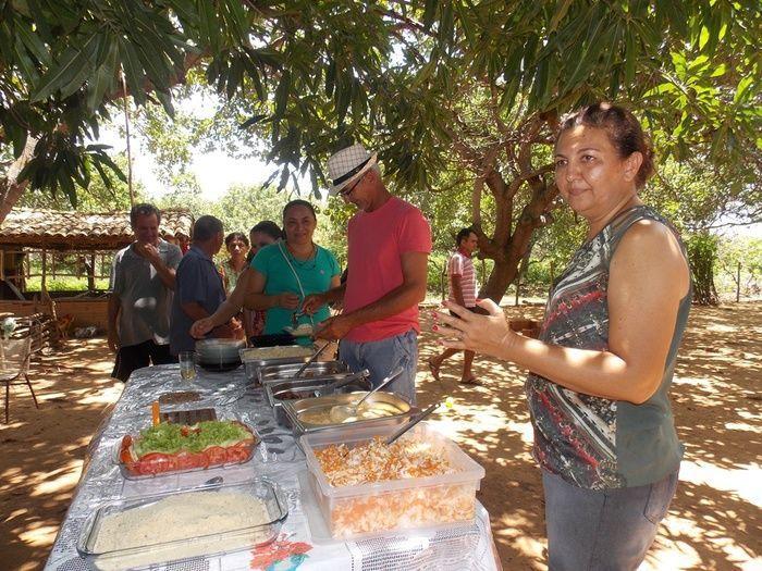 Família realiza almoço de 80 anos do Sr. João Higino. - Imagem 31