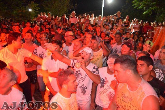 Carnaval contagia foliões. - Imagem 23