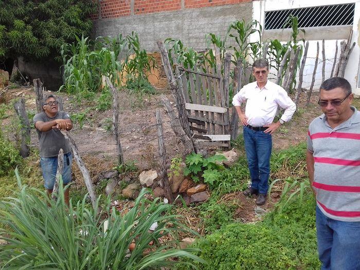 Prefeito Valmir Barbosa visita obras em andamento no município - Imagem 31
