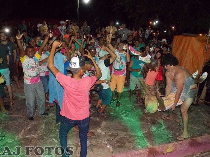 Carnaval contagia foliões. - Imagem 59
