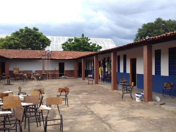 Prefeito Valmir Barbosa visita obras em andamento no município - Imagem 12