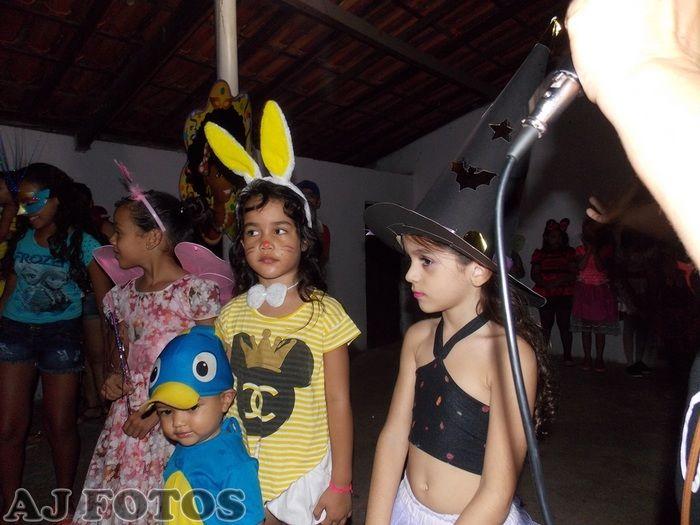 Prefeitura realiza carnaval para as crianças. - Imagem 64