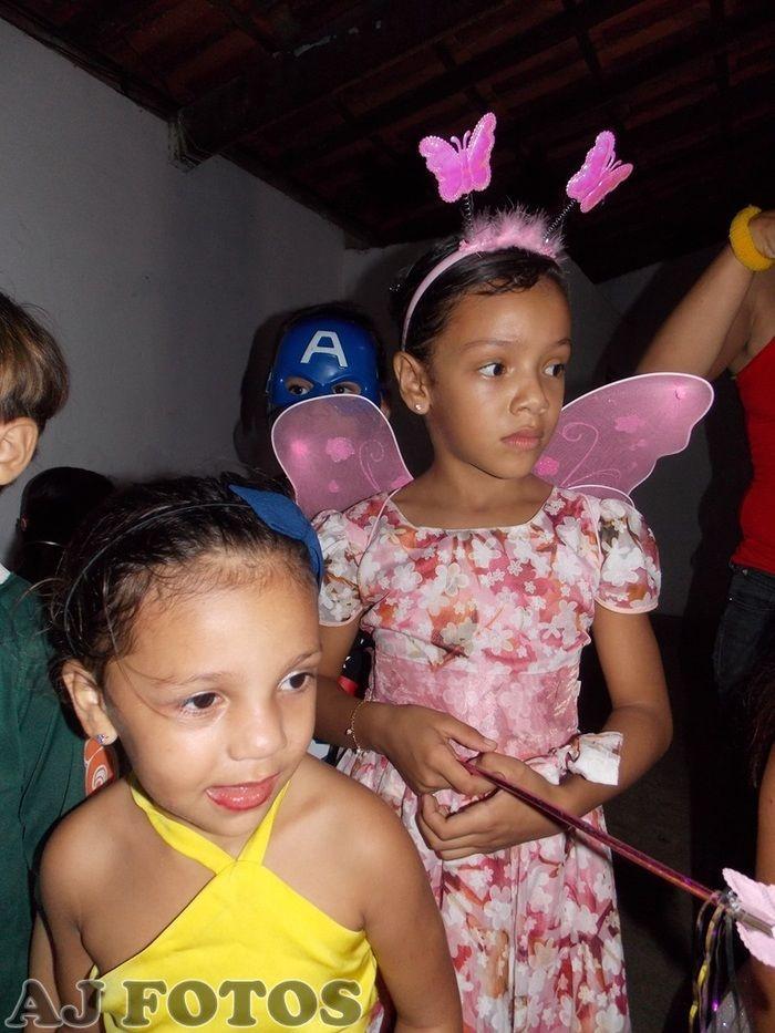 Prefeitura realiza carnaval para as crianças. - Imagem 46