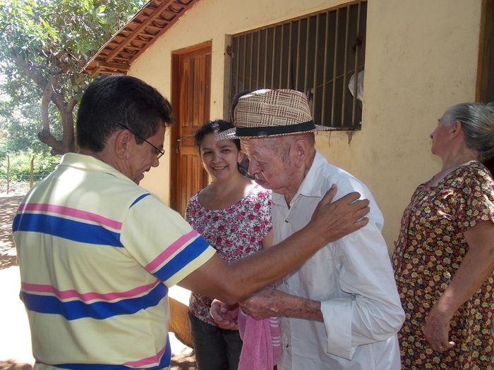 Família realiza almoço de 80 anos do Sr. João Higino. - Imagem 8