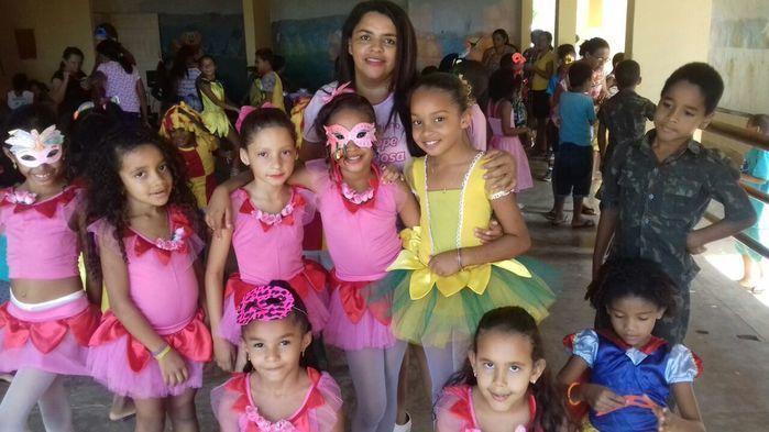 Escolas municipais comemoram o carnaval - Imagem 16