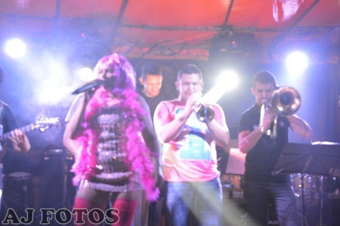 Carnaval contagia foliões. - Imagem 45