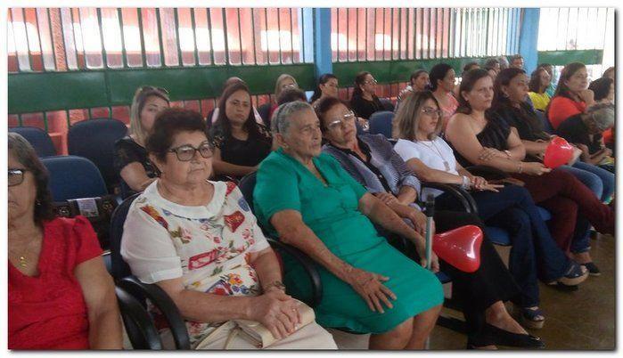 Câmara de Vereadores presta homenagem as Mulheres inhumenses - Imagem 9
