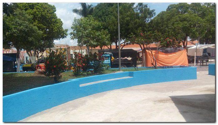 Prefeitura de Inhuma realiza serviço de conservação das Praças  - Imagem 14