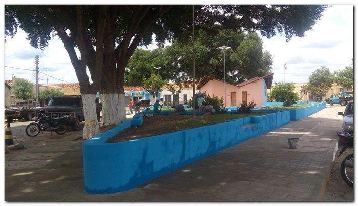 Prefeitura de Inhuma realiza serviço de conservação das Praças  - Imagem 6