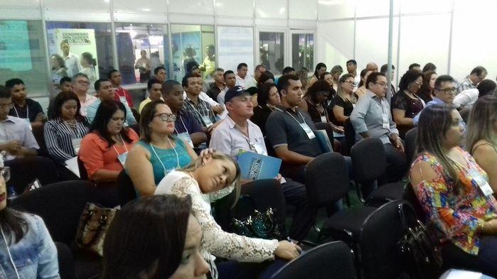 Prefeito Valmir Barbosa, e equipe buscam parcerias no Congresso - Imagem 58