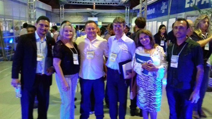 Prefeito Valmir Barbosa, e equipe buscam parcerias no Congresso - Imagem 19