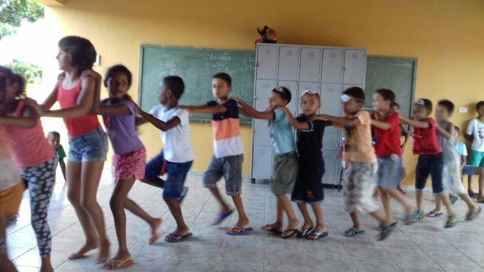 Escola municipal comemora o Carnaval - Imagem 4