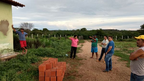 Secretária de saúde Bruna Lara solicita reforma do matadouro - Imagem 7