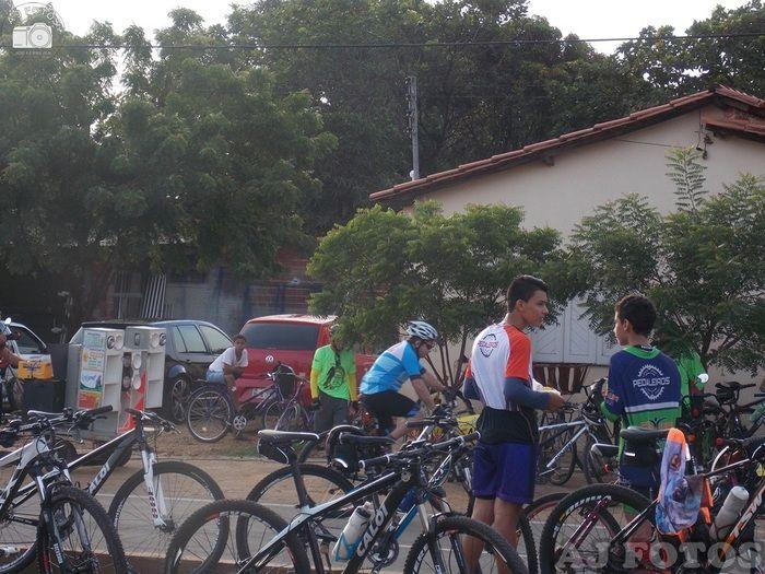 Centenas de ciclistas participaram da realização do II Cicloturismo - Imagem 21
