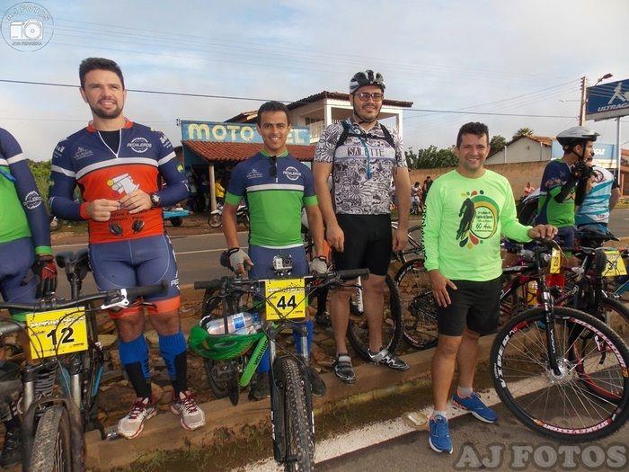 Centenas de ciclistas participaram da realização do II Cicloturismo - Imagem 37