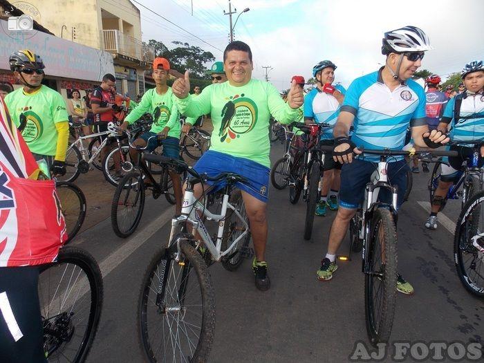 Centenas de ciclistas participaram da realização do II Cicloturismo - Imagem 49