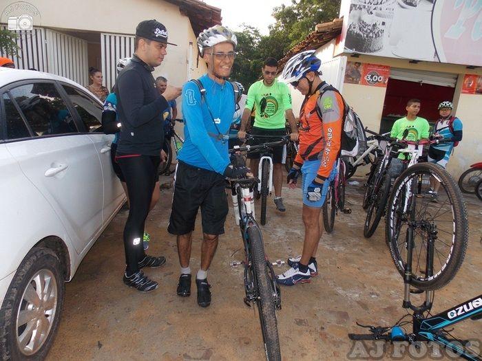 Centenas de ciclistas participaram da realização do II Cicloturismo - Imagem 28