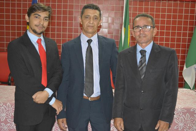 Presidente da Câmara, Rogerio Mota assume prefeitura de Pimenteiras - Imagem 16