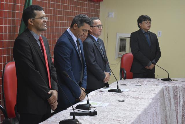 Presidente da Câmara, Rogerio Mota assume prefeitura de Pimenteiras - Imagem 1