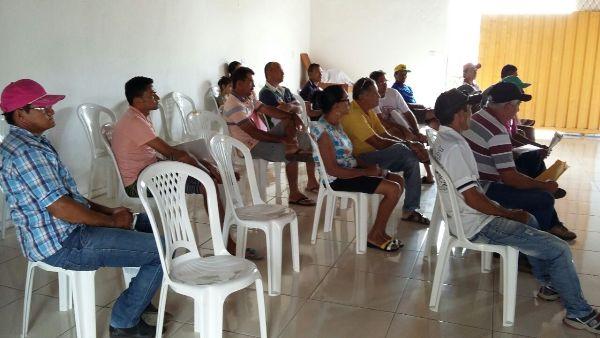 Agricultores participam de reunião sobre sertão irrigado  - Imagem 5