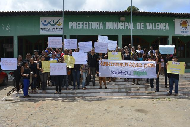 Servidores fazem manifestação contra previdência propria - Imagem 1