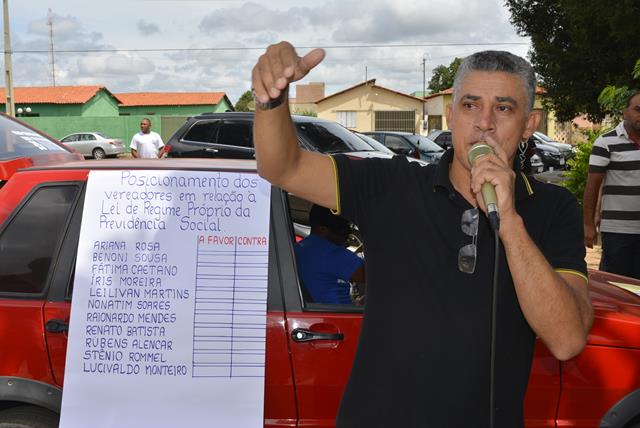 Servidores fazem manifestação contra previdência propria - Imagem 2