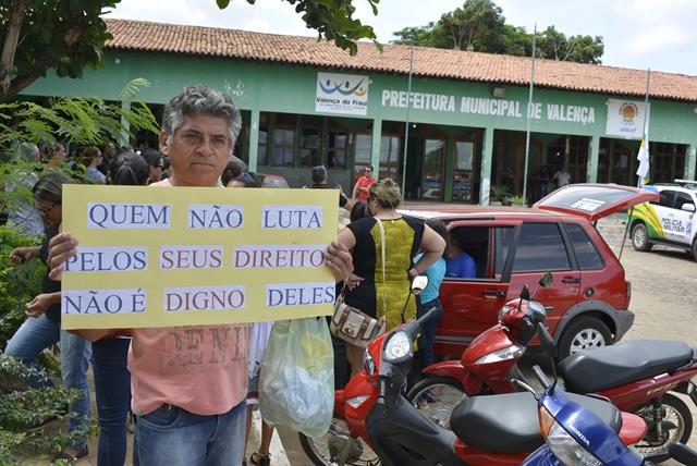 Servidores fazem manifestação contra previdência propria - Imagem 3