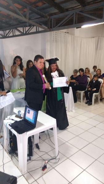 Prefeito Tairo Mesquita participa de formatura em Oeiras - Imagem 3