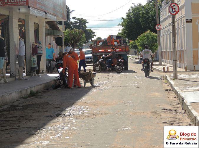 Município intensifica limpeza em toda cidade - Imagem 5