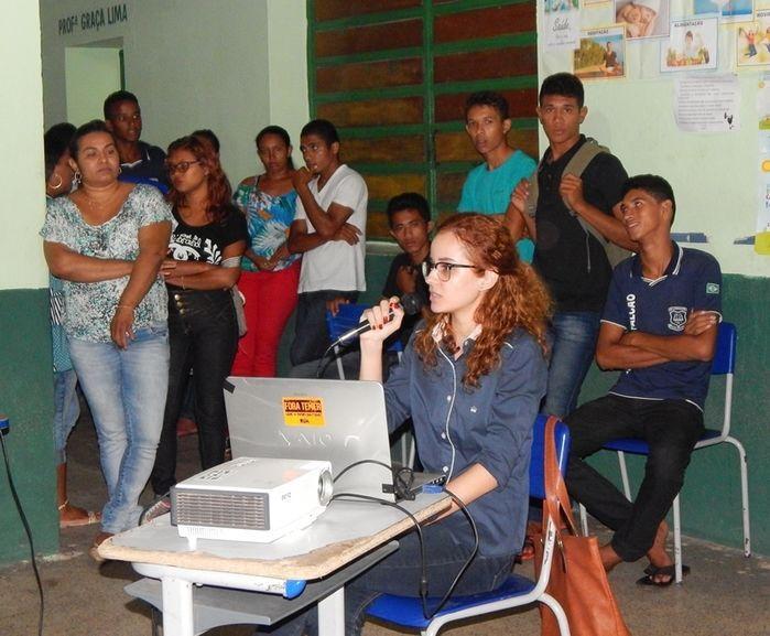 Psicóloga do NASF ministra palestra sobre suicídio para alunos - Imagem 1