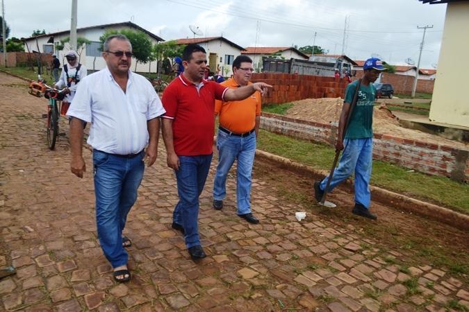 Mutirão da limpeza é deflagrado nos bairros  - Imagem 1