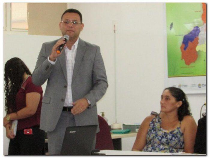 Prefeito de Inhuma participa de plenária realizada por Secretaria  - Imagem 1