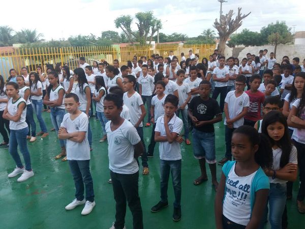 Ano letivo tem início em Santo Inácio com presença de pais  - Imagem 9