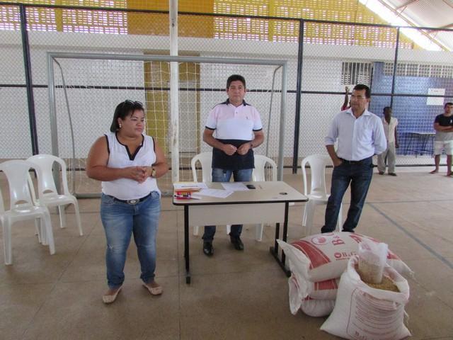 Agricultores do Brejo da Fortaleza Recebem Sementes de Feijão - Imagem 13