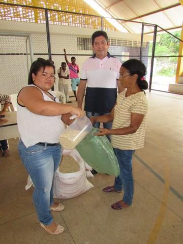 Agricultores do Brejo da Fortaleza Recebem Sementes de Feijão - Imagem 21